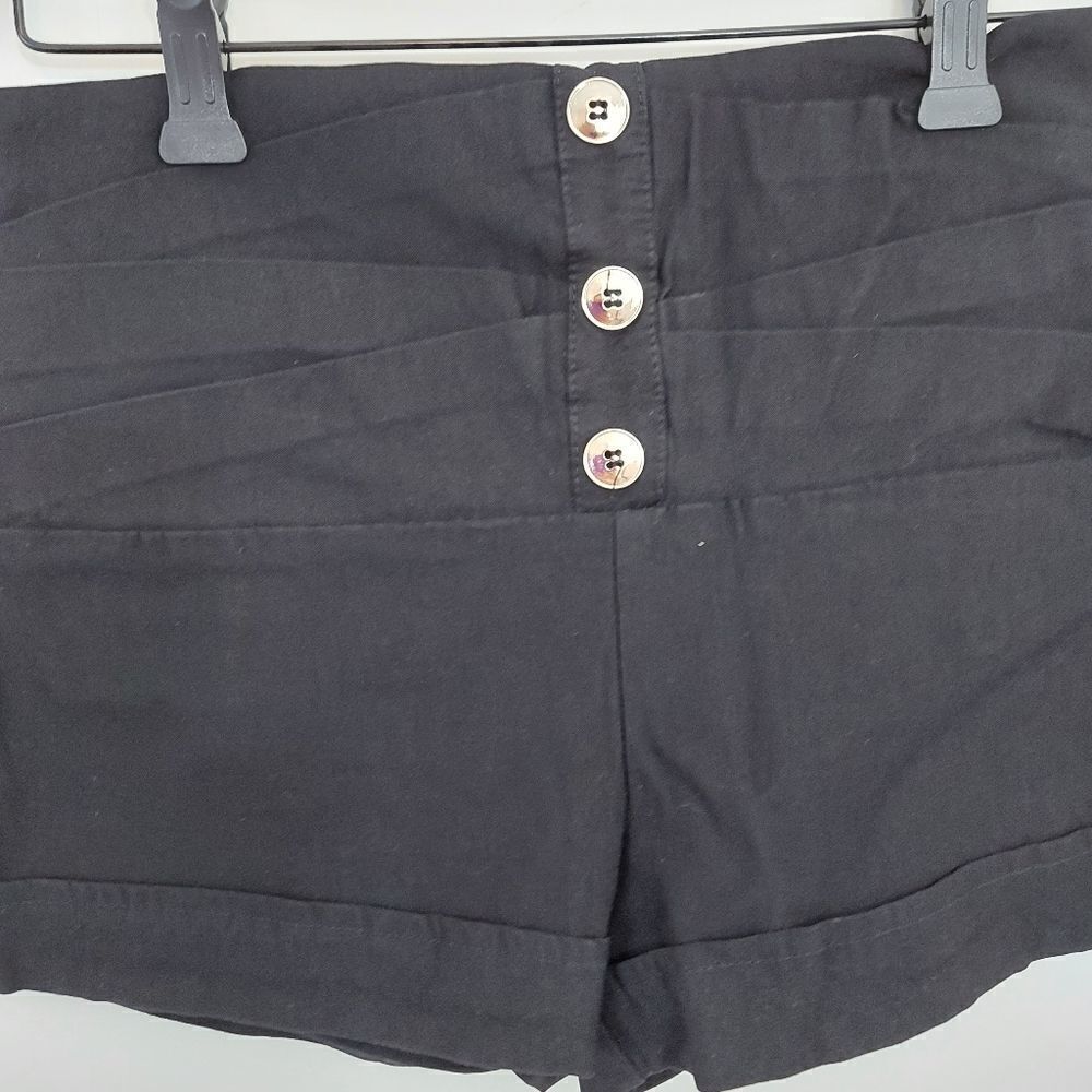 VALIA Shorts Size Small - Picture 2 of 4